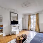 Haussmannian Apt - 2Bdr-6P Near Marais-Sentier