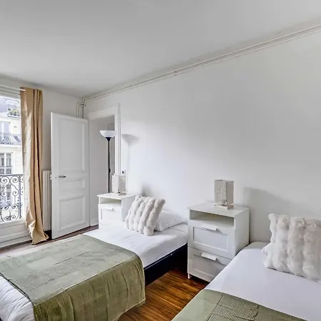 Haussmannian - 2bdr-6p Near Marais-sentier Parigi